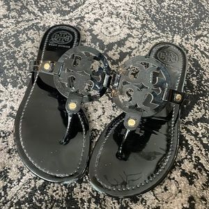 Tory Burch Millers Black Flip-flops/Thongs Patent Leather Size 9